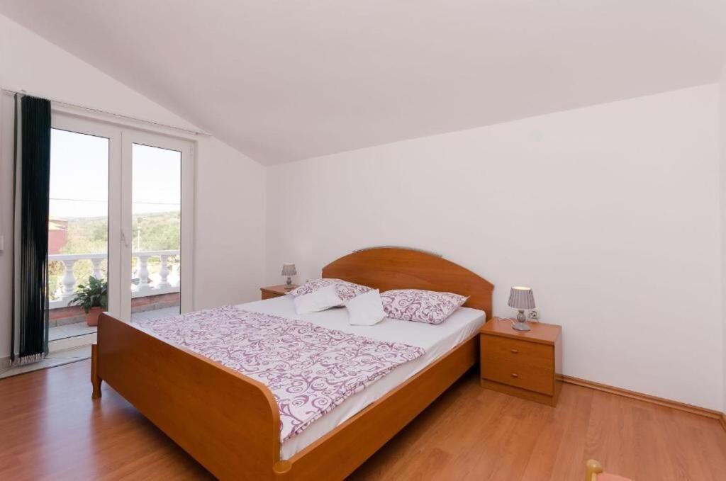 Apartments Krunoslav Punat Buitenkant foto