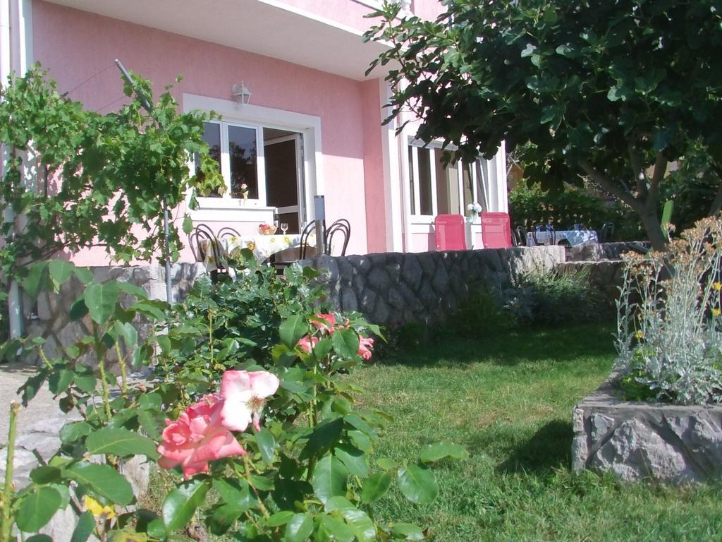 Apartments Krunoslav Punat Buitenkant foto
