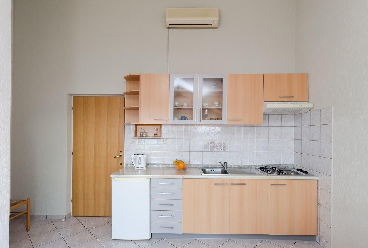 Apartments Krunoslav Punat Buitenkant foto