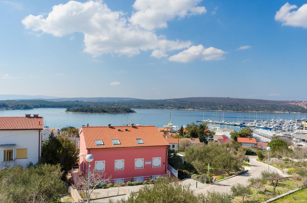 Apartments Krunoslav Punat Buitenkant foto