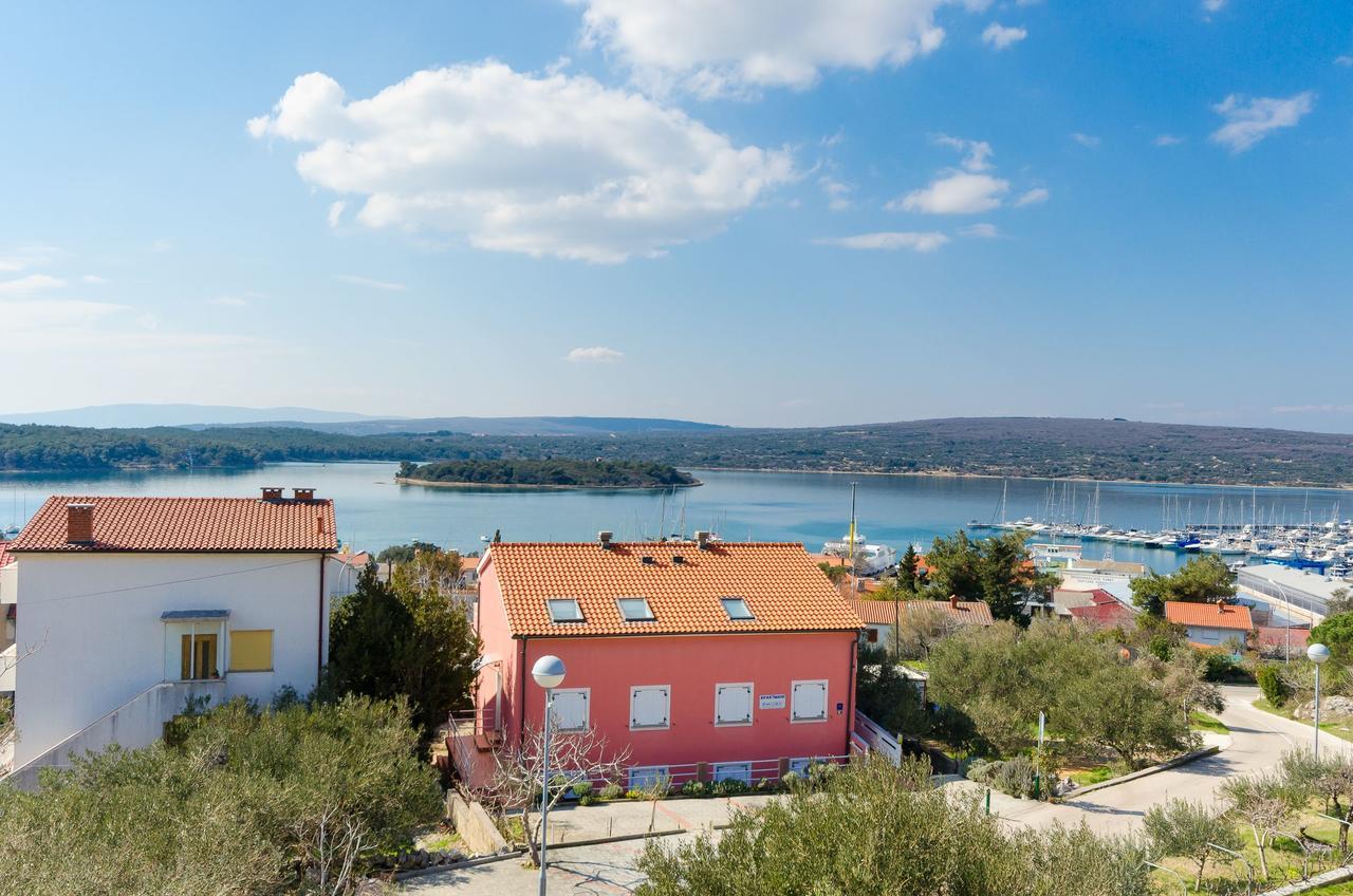 Apartments Krunoslav Punat Buitenkant foto
