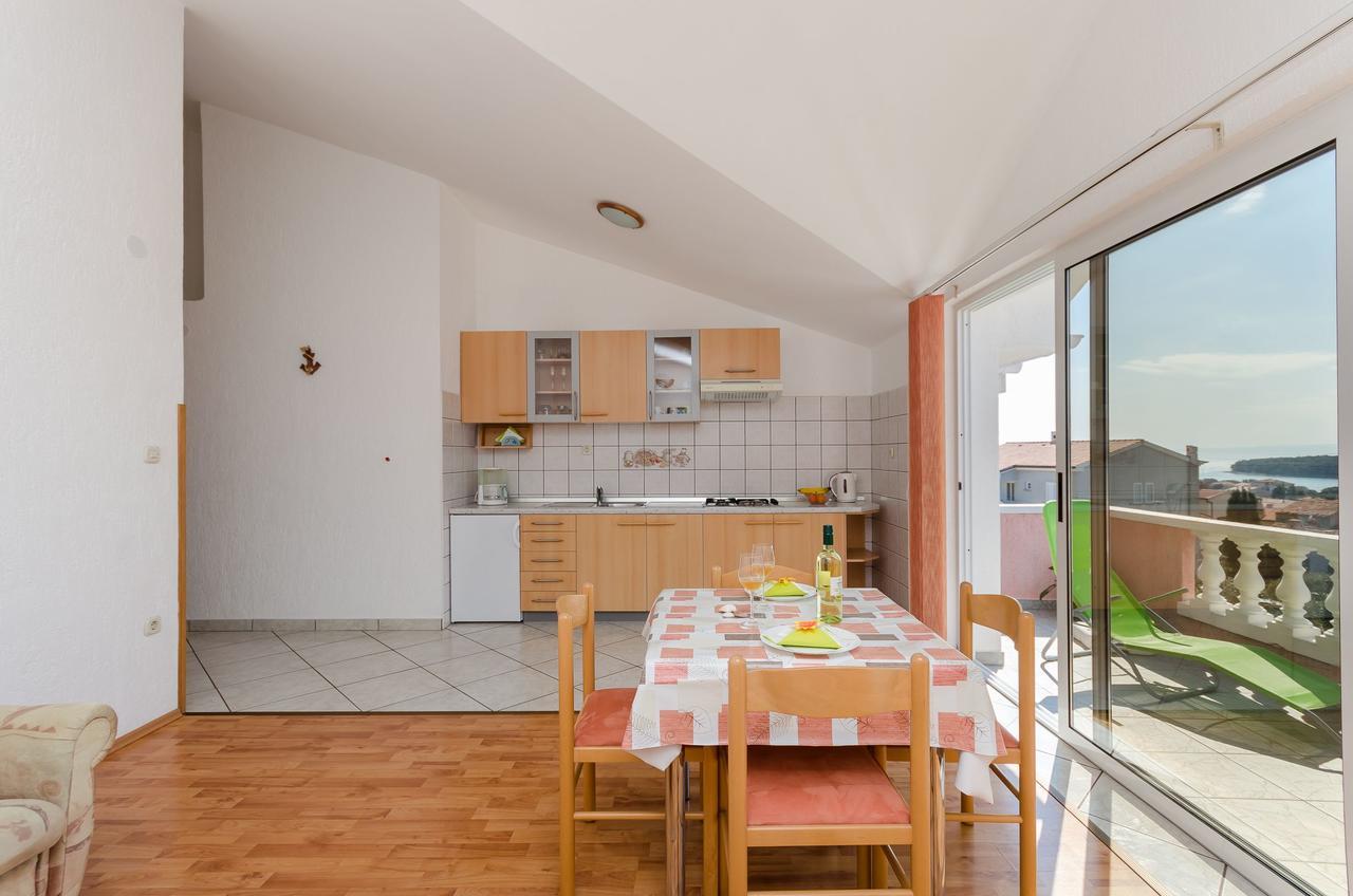 Apartments Krunoslav Punat Buitenkant foto