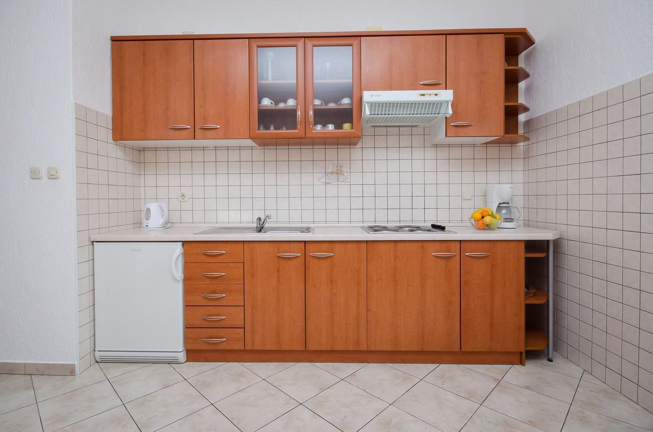 Apartments Krunoslav Punat Buitenkant foto