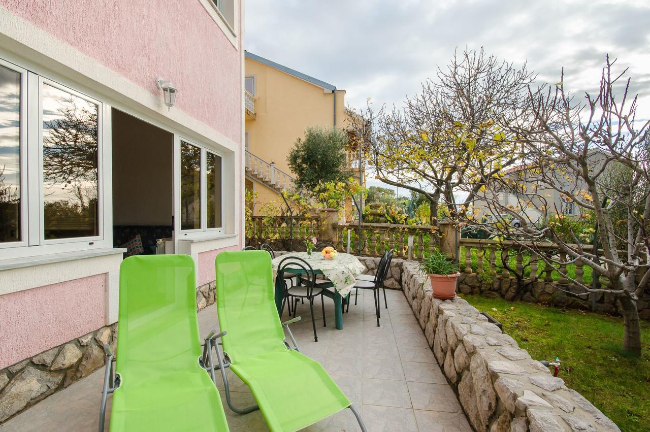 Apartments Krunoslav Punat Buitenkant foto