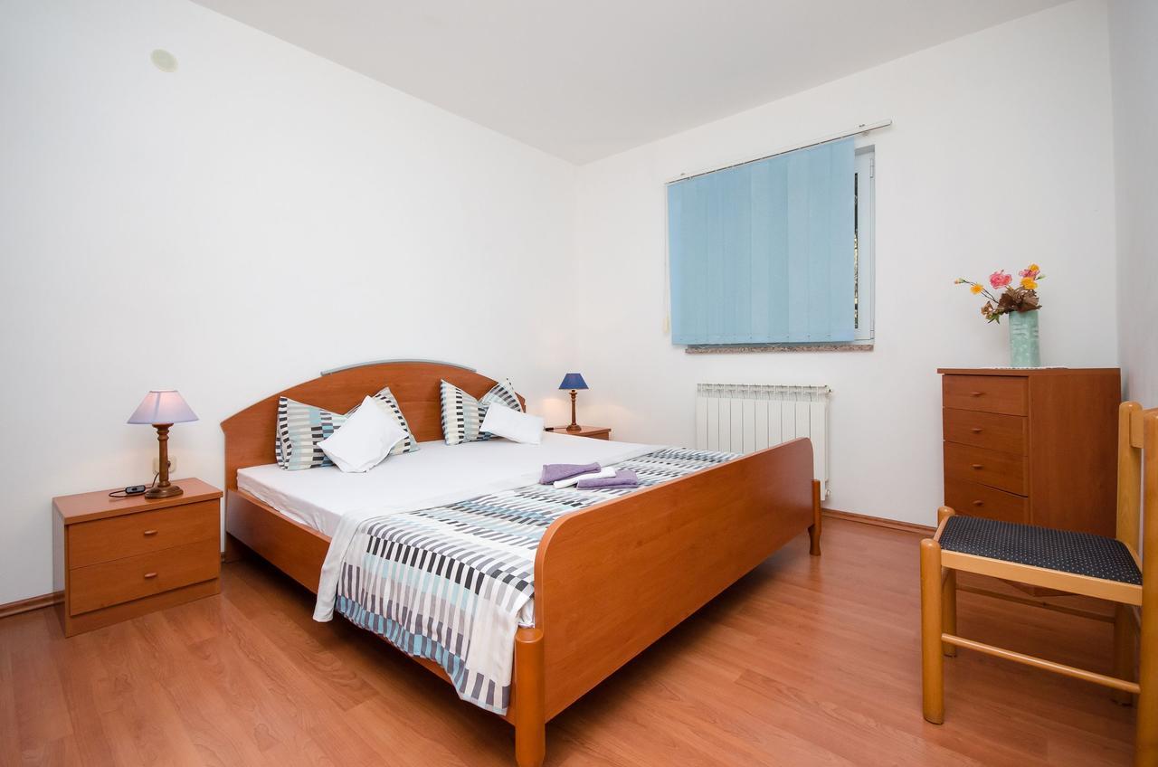 Apartments Krunoslav Punat Buitenkant foto