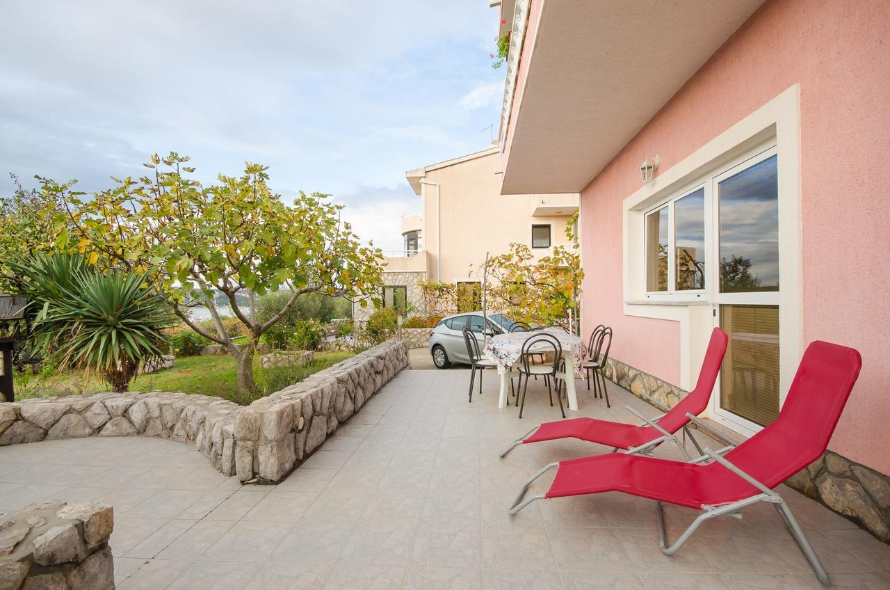 Apartments Krunoslav Punat Buitenkant foto