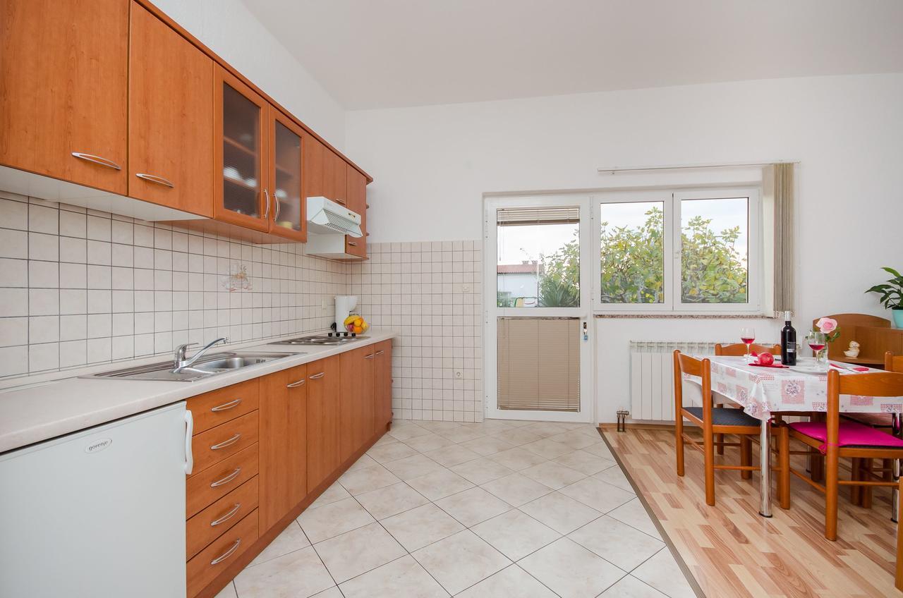 Apartments Krunoslav Punat Buitenkant foto